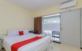 Reddoorz At Cbr Residence Blimbing